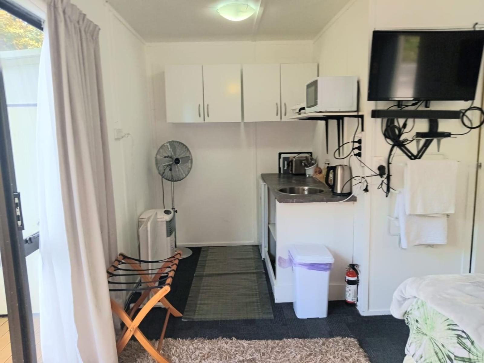 Riverside Accommodation Karangahake Exterior photo