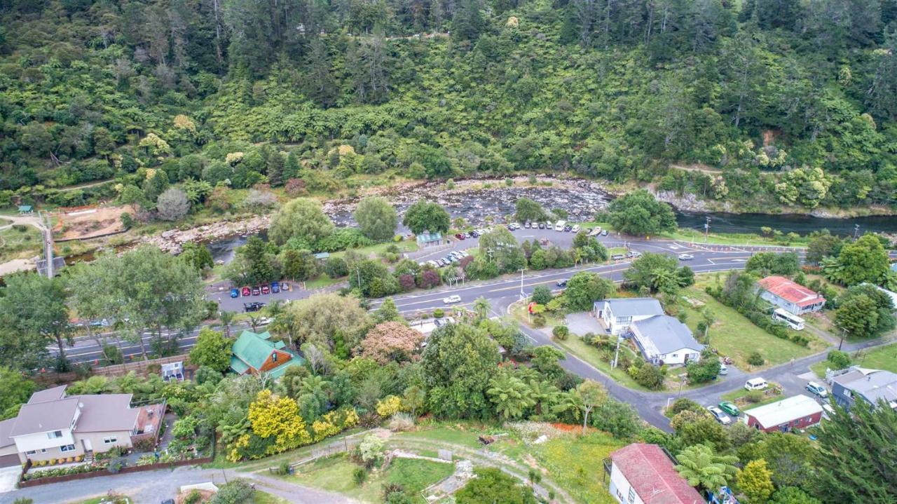 Riverside Accommodation Karangahake Exterior photo